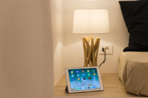Impianto domotico Konnex per un Bed and Breakfast ad Agropoli in provincia di Salerno. La domotica knx nel B&B Break For Two è stata realizzata con prodotti Ekinex